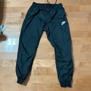 Nike windbreaker pants